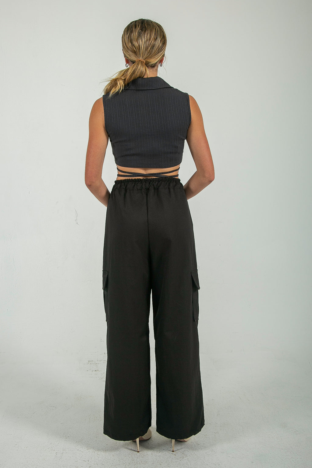 Crush Collar Crop
